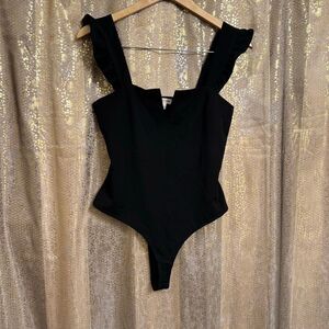 Moa Moa Black Ruffle Sleeve V Notch Tank Top Bodysuit Large NWT
